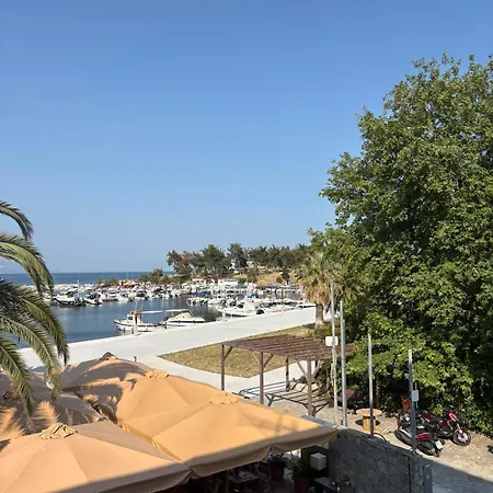 La Esquina * Nea Iraklitsa