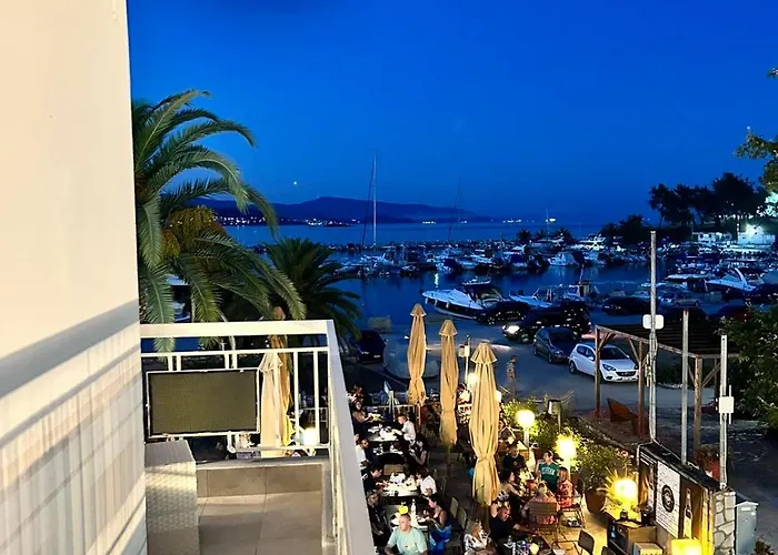 La Esquina * Nea Iraklitsa